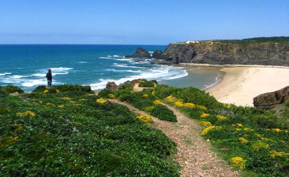 Portugals Algarve auf eigene Faust, ein Film von Silke Schranz und Christian Wüstenberg
